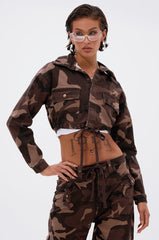 CANT SEE ME BROWN CAMO CROPPED BUTTON DOWN