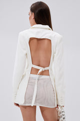 EASY BREEZY BACKLESS BLAZER