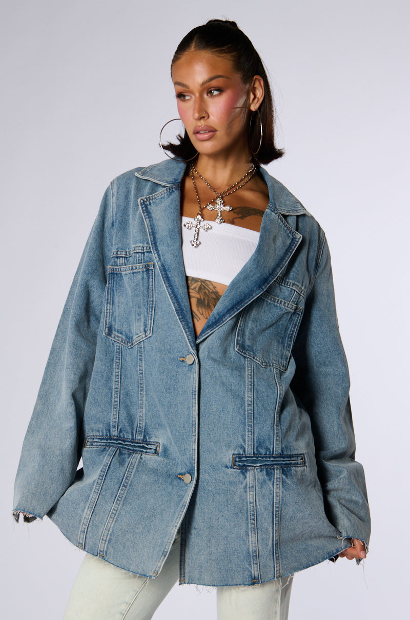 DAY N NIGHT OVERSIZED DENIM BLAZER