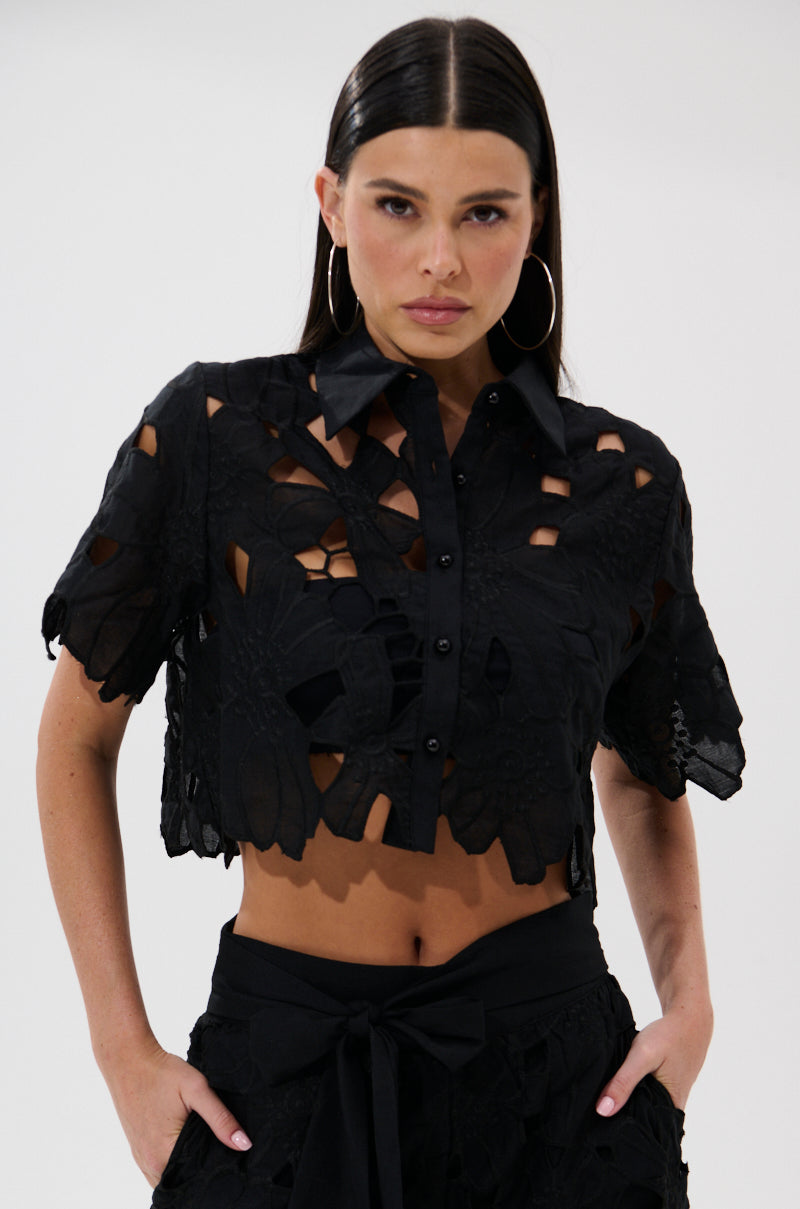 DOLLY FLORAL BUTTON DOWN BLOUSE