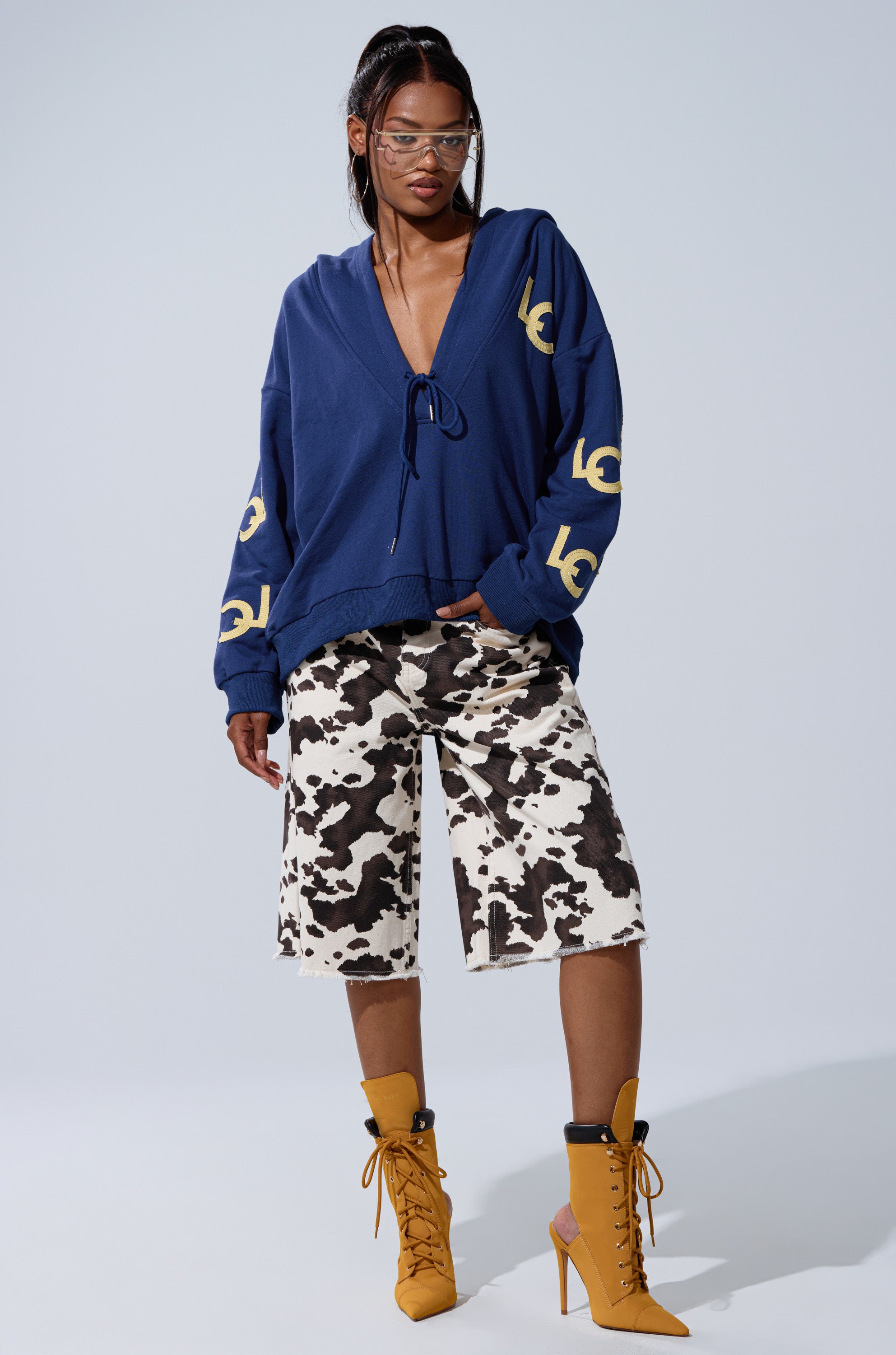 CITY LOVER OVERSIZED SWEATSHIRT