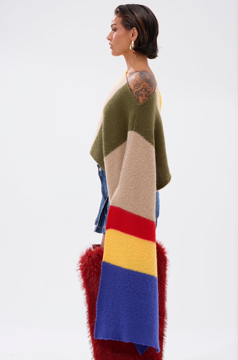 EASY LOVER CROP ABSTRACT SWEATER
