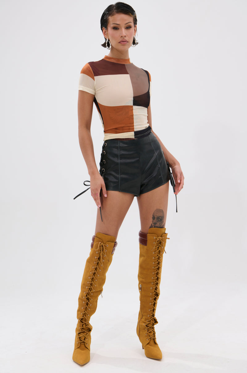 DESERT TIME FAUX LEATHER HOT SHORT
