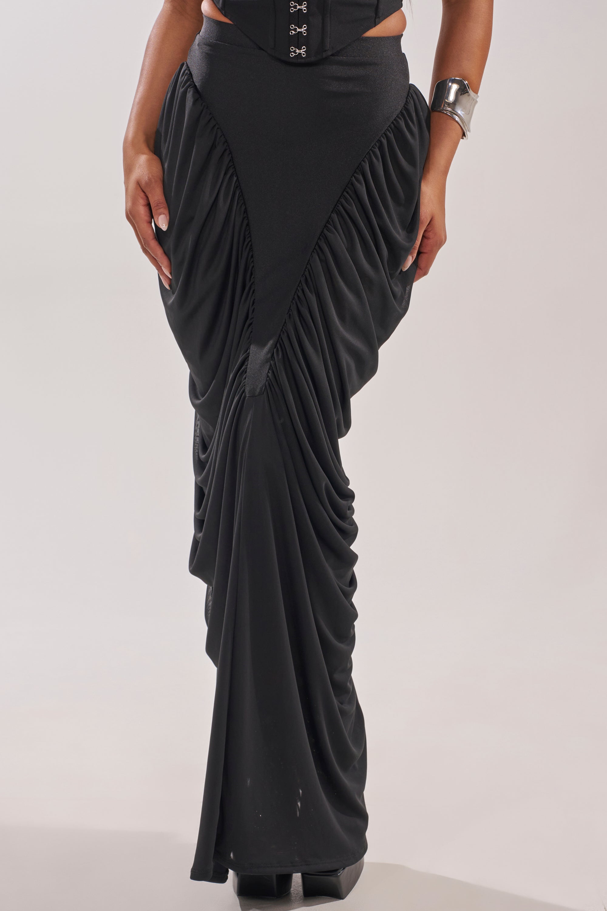 DREAMY RUCHED SKIRT