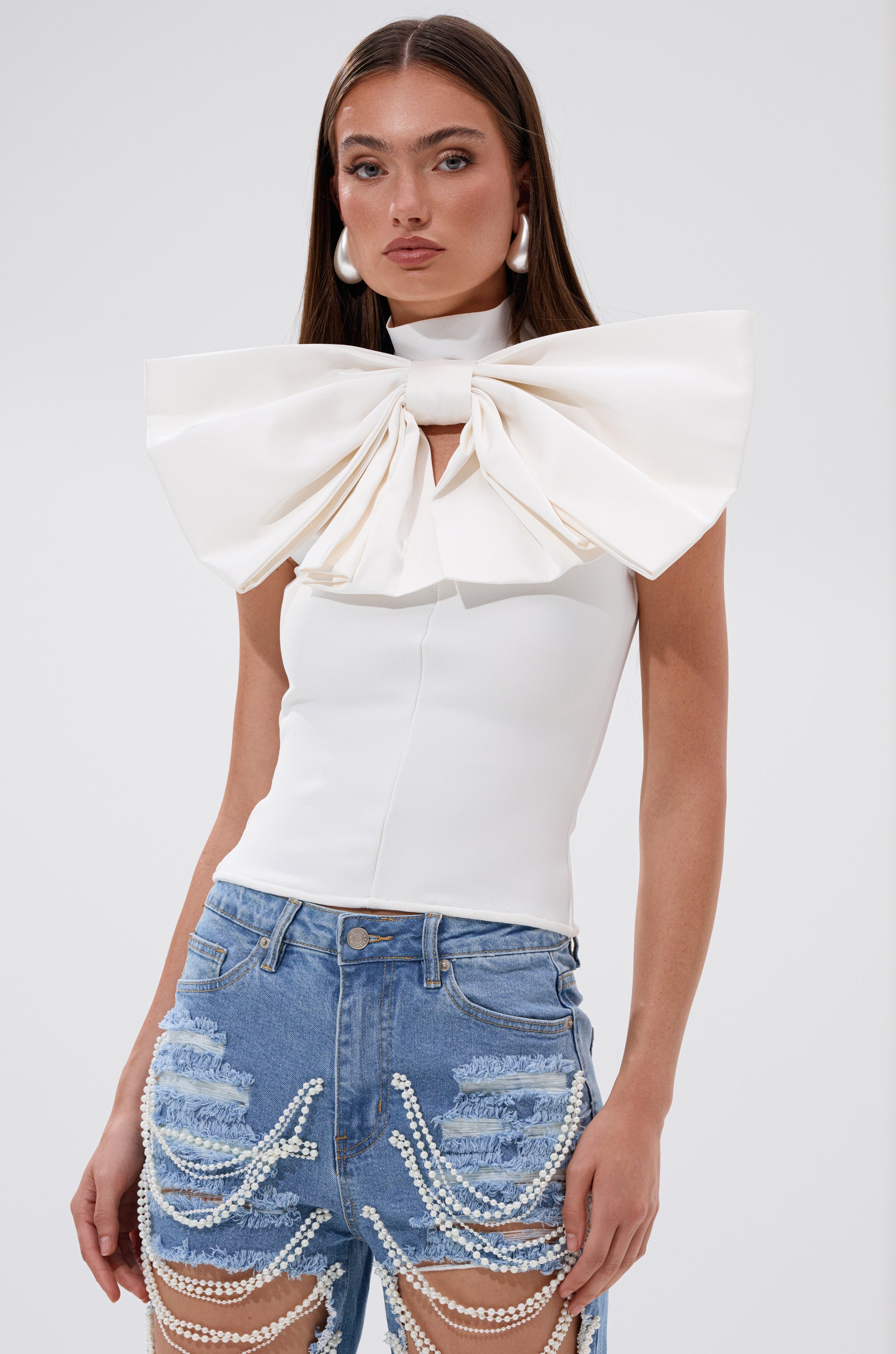 CUTIE BOW TOP IN WHITE