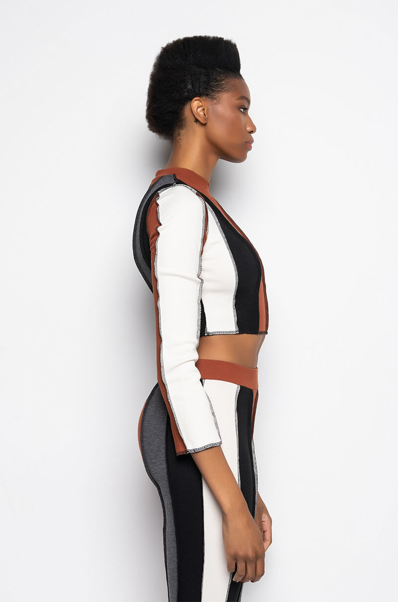 ALL DAY CONTRAST TRIM TURTLENECK TEE
