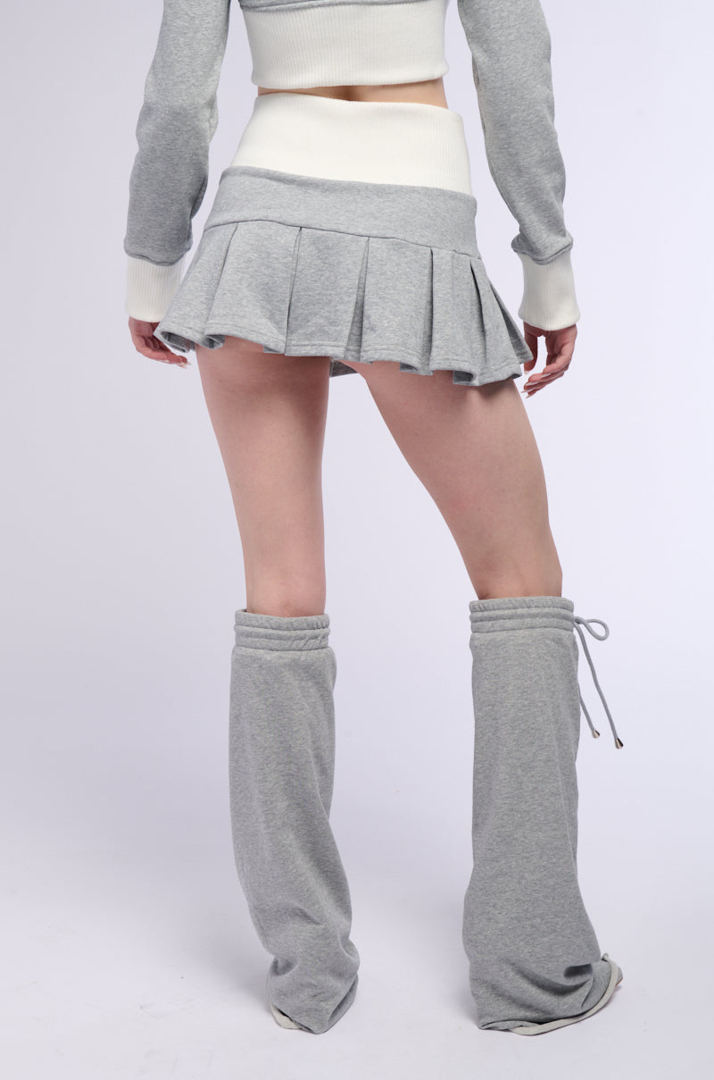 CALL ME MAYBE PLEATED MINI SKIRT