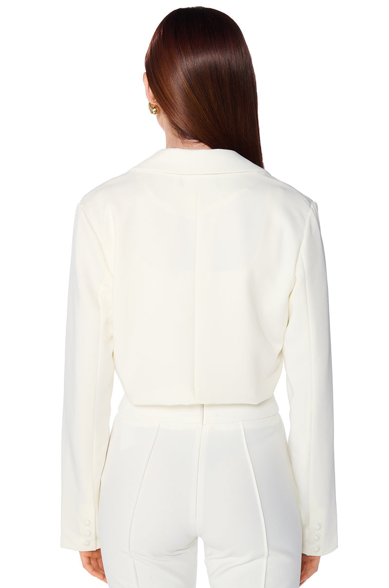 CLASSIC CROP BLAZER IN WHITE