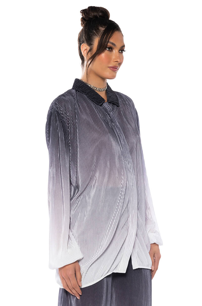 DAY TO NIGHT PLEATED SATIN BUTTON DOWN