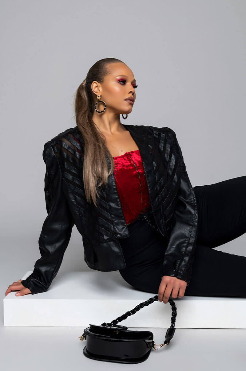 COME A LITTLE CLOSER MESH PLEATHER PLUS JACKET